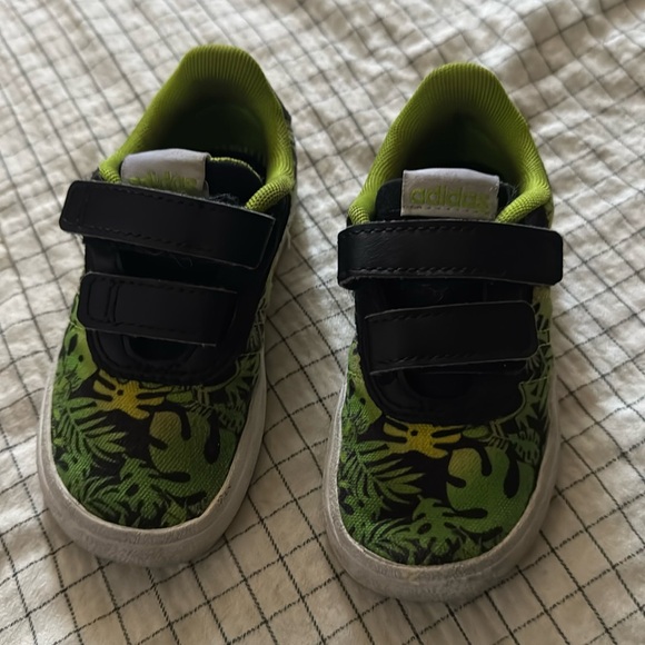 ADIDAS SNEAKERS - Picture 1 of 7